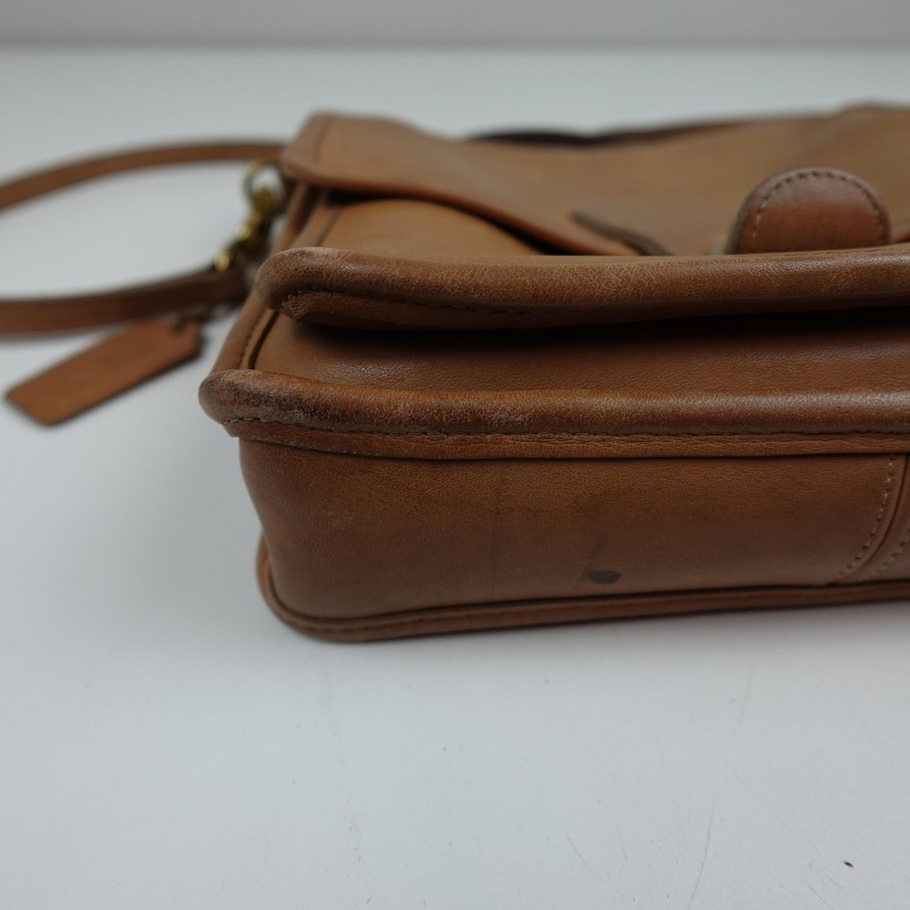 Vintage 1980s Coach Crossbody Shoulder Bag Womens Small Brown Leather USA - Picture 4 of 14